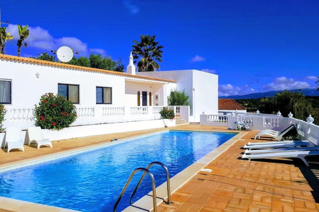 Blue Skies Villas 1&2 Mexilhoeira Grande Екстер'єр фото
